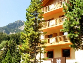 Hotel San Giusto 3 stelle Val di Fassa Trentino Dolomiti